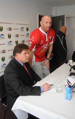 05.03.10 - Crusaders Rugby League Press Conference - Gareth Thomas who has signed for Crusaders Rugby League today, arrives at a press conference to announce the deal. 