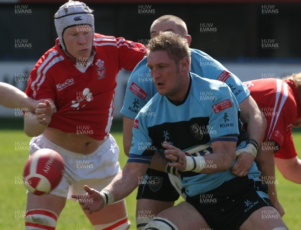 290408 Cardiff RFC vs Llanelli RFC Principality Premiership, CardiffGavin Lucas offloads lineout ball