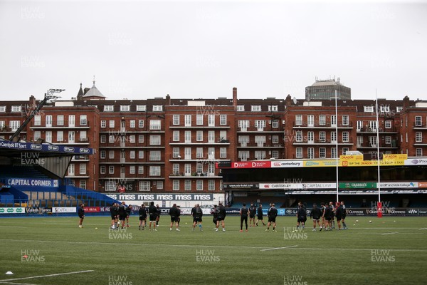 141117 - Georgia Rugby Training - The team warm up at the Cardiff Arms Park