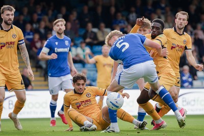 031026 - Gillingham v Newport County - Sky Bet League 2 - Matthew Dibley-Dias of Newport County, Andy Smith of Gillingham and Michael Adu-Poku of Newport County in action