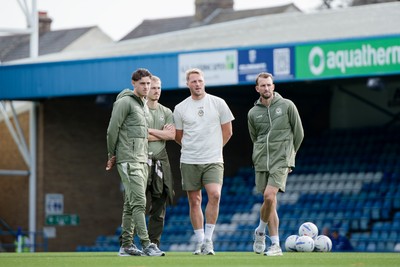 031026 - Gillingham v Newport County - Sky Bet League 2 - Alfie Merritt of Newport County, Matthew James Jacob of Newport County, Cameron Norman of Newport County and Christian Doidge of Newport County