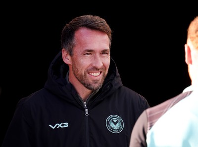 170126 - Gillingham v Newport County - Sky Bet League 2 - Christian Fuchs, Newport Manager