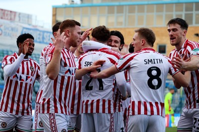 170126 - Gillingham v Newport County - Sky Bet League 2 - Michael Spellman of Newport County (21) celebrates scoring the first goal