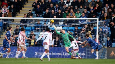 170126 - Gillingham v Newport County - Sky Bet League 2 - Conor Masterson of Gillingham scores a goal to equalise