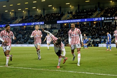 170126 - Gillingham v Newport County - Sky Bet League 2 - Cameron Antwi of Newport County celebrates scoring their second goal 