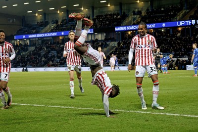 170126 - Gillingham v Newport County - Sky Bet League 2 - Cameron Antwi of Newport County celebrates scoring their second goal 