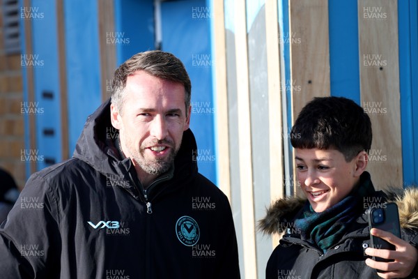 170126 - Gillingham v Newport County - Sky Bet League 2 - Christian Fuchs, Newport Manager