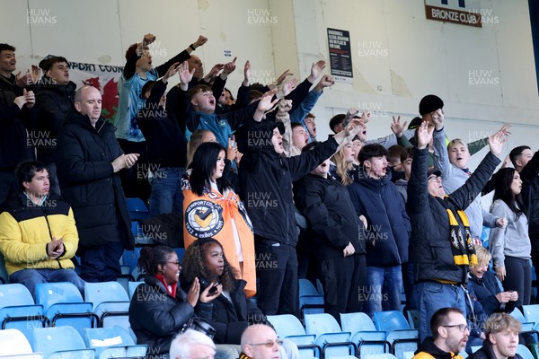 170126 - Gillingham v Newport County - Sky Bet League 2 - Newport fans