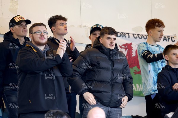 170126 - Gillingham v Newport County - Sky Bet League 2 - Newport fans 