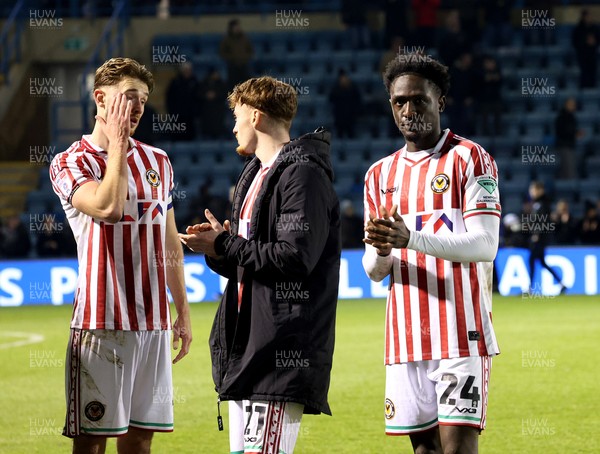 170126 - Gillingham v Newport County - Sky Bet League 2 - Newport players applaud the fans at the end of the game 