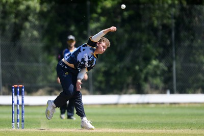 140525 - Glamorgan 2nd XI v Cardiff UCCE - T20 Blast Friendly - Ben Morris of Glamorgan bowling