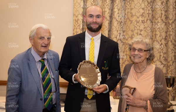 041023 - Glamorgan Cricket Club and St Helen’s Balconiers Combined Annual Awards Dinner, Towers Hotel, Swansea - Balconiers Awards presentations