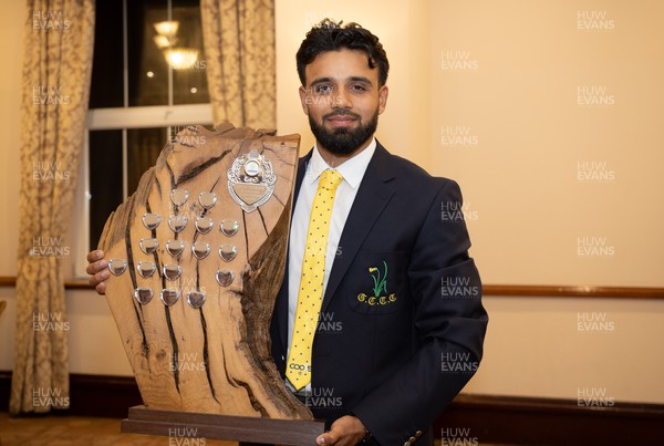 041023 - Glamorgan Cricket Club and St Helen’s Balconiers Combined Annual Awards Dinner, Towers Hotel, Swansea - Zain ul Hassan with the Glamorgan Young Player of the Year award 
