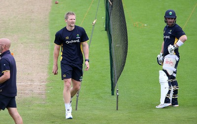 130720 - Glamorgan County Cricket Club return to group training at Sophia Gardens, Cardiff - Timm van der Gugten