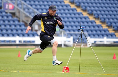 130720 - Glamorgan County Cricket Club return to group training at Sophia Gardens, Cardiff - Graham Wagg