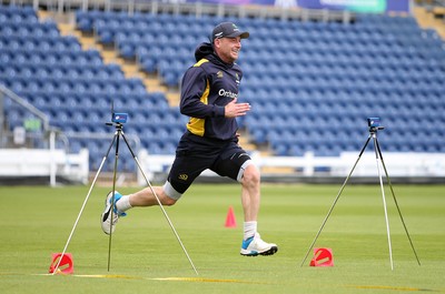 130720 - Glamorgan County Cricket Club return to group training at Sophia Gardens, Cardiff - Graham Wagg