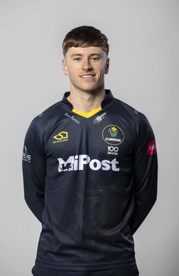 280321 - Glamorgan Cricket Squad Headshots - T20 - Callum Taylor