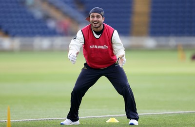 020424 - Glamorgan Cricket Training - Kiran Carlson of Glamorgan