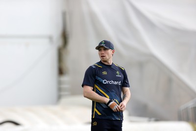 020424 - Glamorgan Cricket Training - Dan Douthwaite of Glamorgan