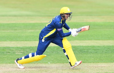 190822 - Glamorgan v Hampshire - Royal London Cup - Aneurin Donald of Hampshire plays a shot