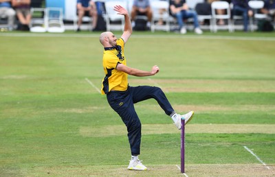 190822 - Glamorgan v Hampshire - Royal London Cup - James Weighell of Glamorgan bowls