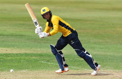 190822 - Glamorgan v Hampshire - Royal London Cup - Tom Bevan of Glamorgan hits a shot