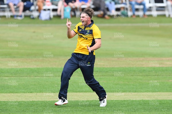 190822 - Glamorgan v Hampshire - Royal London Cup - Dan Douthwaite of Glamorgan unsuccessfully appeals