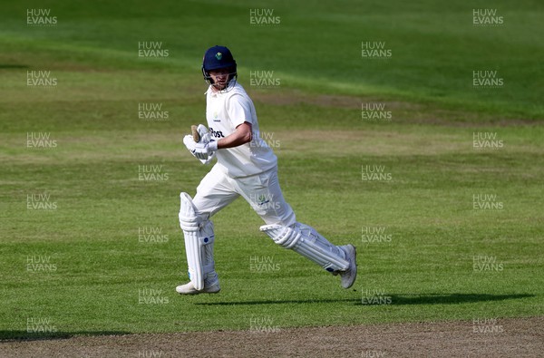 310324 - Glamorgan Cricket v Cardiff UCCE - Pre Season Friendly - Billy Root of Glamorgan batting