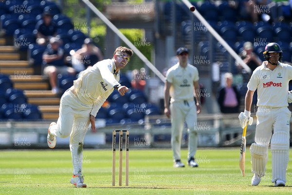 020525 - Glamorgan v Derbyshire - Rothesay County Championship - Alex Thompson of Derbyshire bowling