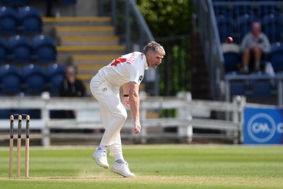 040525 - Glamorgan v Derbyshire - Rothesay County Championship - Timm Van Der Gugten of Glamorgan bowling