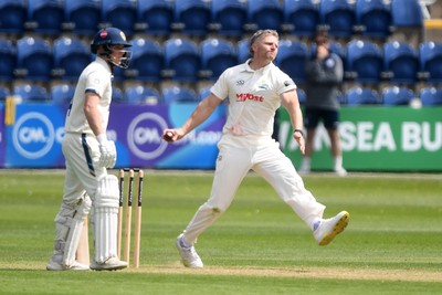 040525 - Glamorgan v Derbyshire - Rothesay County Championship - Timm Van Der Gugten of Glamorgan bowling