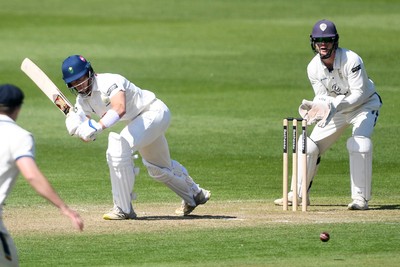 040525 - Glamorgan v Derbyshire - Rothesay County Championship - Asa Tribe of Glamorgan batting