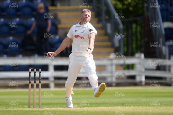 040525 - Glamorgan v Derbyshire - Rothesay County Championship - Timm Van Der Gugten of Glamorgan bowling