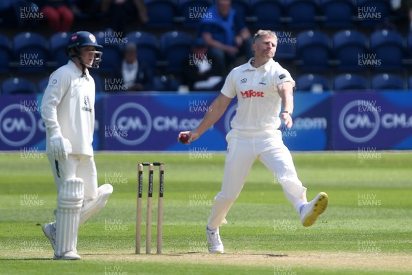 040525 - Glamorgan v Derbyshire - Rothesay County Championship - Timm Van Der Gugten of Glamorgan bowling