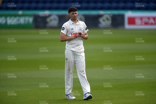 040525 - Glamorgan v Derbyshire - Rothesay County Championship - Ned Leonard of Glamorgan