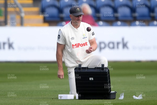 040525 - Glamorgan v Derbyshire - Rothesay County Championship - Timm Van Der Gugten of Glamorgan