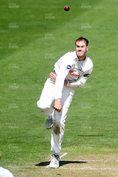 040525 - Glamorgan v Derbyshire - Rothesay County Championship - Ben Kellaway of Glamorgan bowling