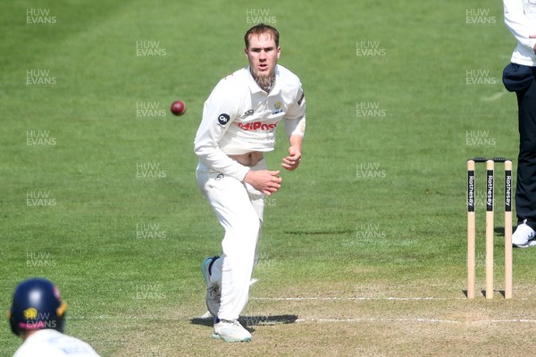 040525 - Glamorgan v Derbyshire - Rothesay County Championship - Ben Kellaway of Glamorgan bowling