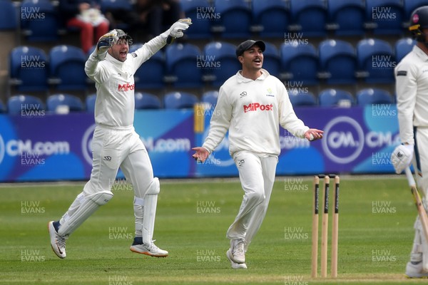 040525 - Glamorgan v Derbyshire - Rothesay County Championship - Chris Cooke and Kiran Carlson of Glamorgan