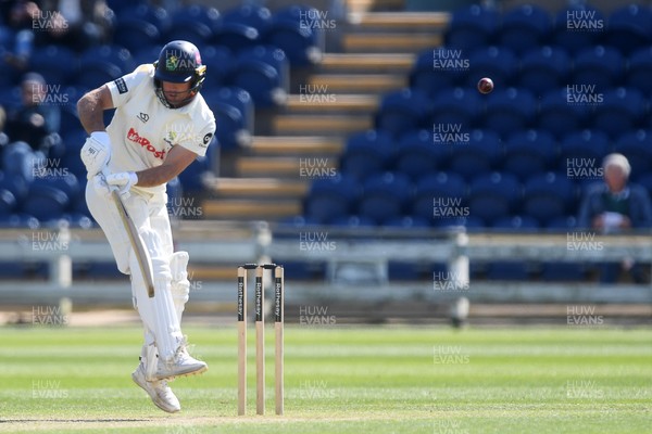 040525 - Glamorgan v Derbyshire - Rothesay County Championship - Colin Ingram of Glamorgan batting