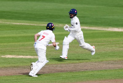 120424 - Glamorgan v Derbyshire - Vitality County Championship, Division Two - Zain ul Hassan of Glamorgan batting