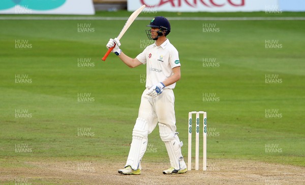 270617 - Glamorgan v Derbyshire - Specsavers County Championship Division Two - Nick Selman acknowledges his half century