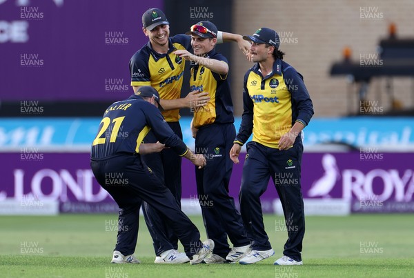 190821 - Glamorgan v Durham - Royal London One Day Final - Andy Gorvin of Glamorgan celebrates taking the wicket of Cameron Bancroft with team mates