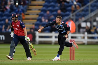 060625 - Glamorgan v Essex - T20 Vitality Blast - Mason Crane of Glamorgan bowling