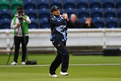 060625 - Glamorgan v Essex - T20 Vitality Blast - Kiran Carlson of Glamorgan catches the ball to dismiss Shane Snater of Essex