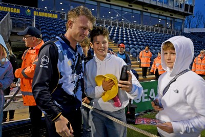 060625 - Glamorgan v Essex - T20 Vitality Blast - Tom Bevan of Glamorgan with fans at full time