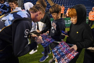 060625 - Glamorgan v Essex - T20 Vitality Blast - Tom Bevan of Glamorgan with fans at full time