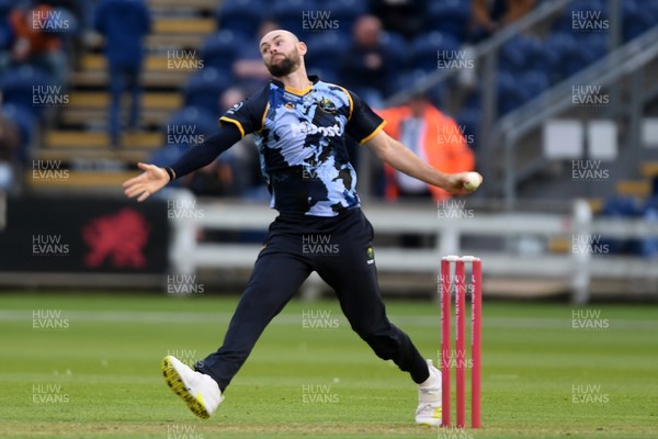060625 - Glamorgan v Essex - T20 Vitality Blast - Jamie Mcilroy of Glamorgan bowling