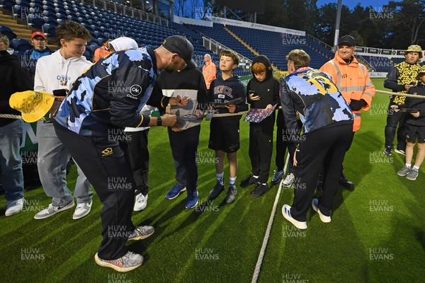 060625 - Glamorgan v Essex - T20 Vitality Blast - Tom Bevan of Glamorgan with fans at full time