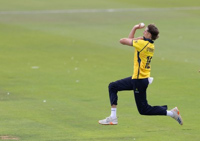 070826 - Glamorgan v Essex, Metro Bank One Day Cup - Connor O'Riordan of Glamorgan bowls